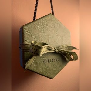 Unique Hexagon Gucci Box Bag